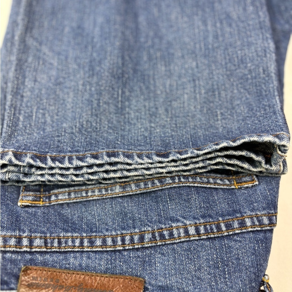 Tommy Bahama Men's Classic Fit Blue Denim Jeans | Size 33x30 - Picture 10 of 13